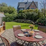 Haus Koenigshafen * List