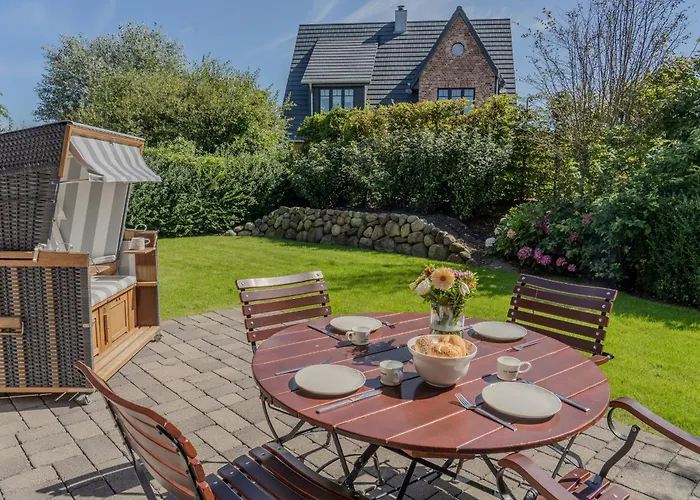 Haus Koenigshafen * List